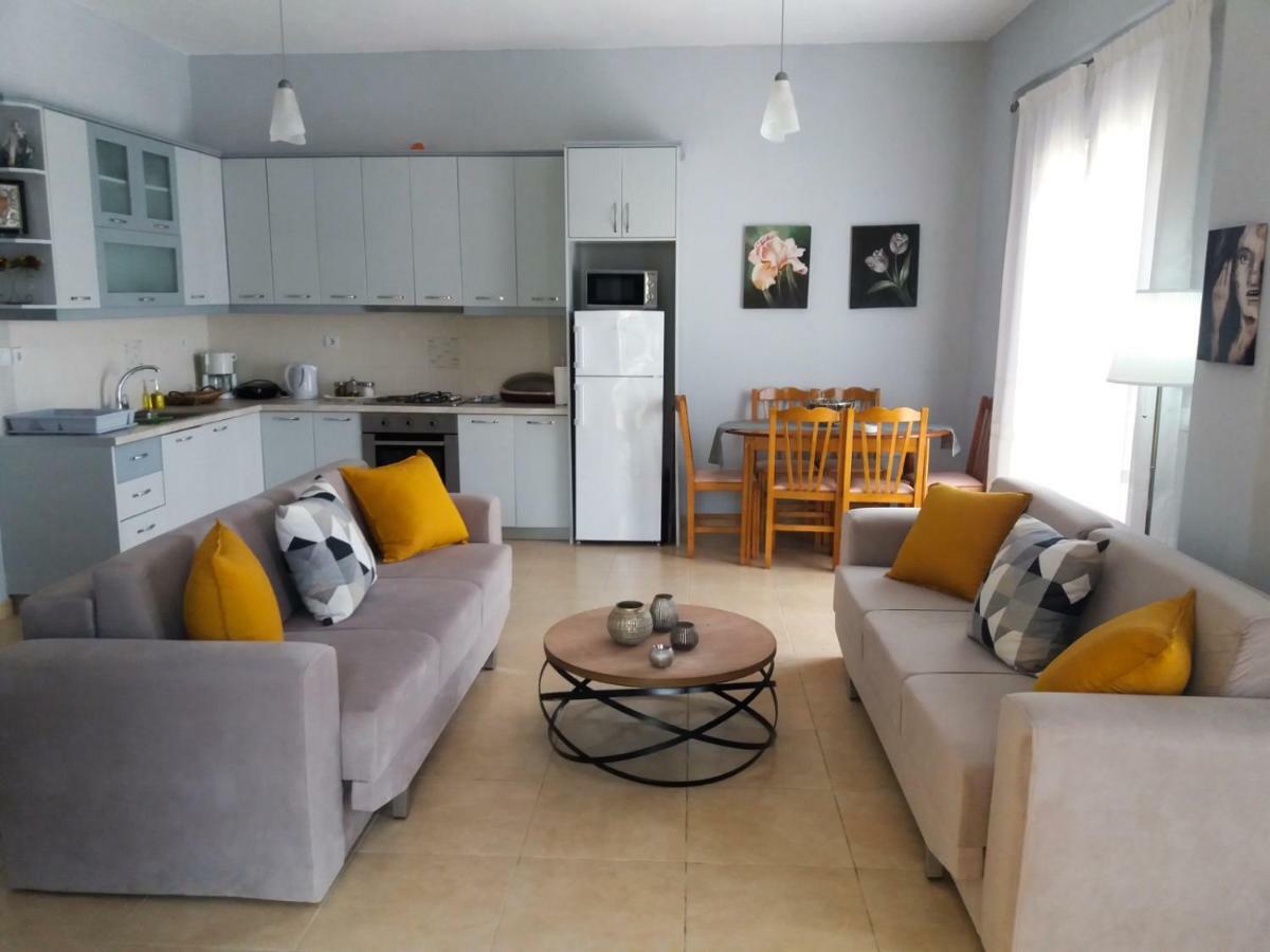 Lovely View Apartments Himare Exterior foto